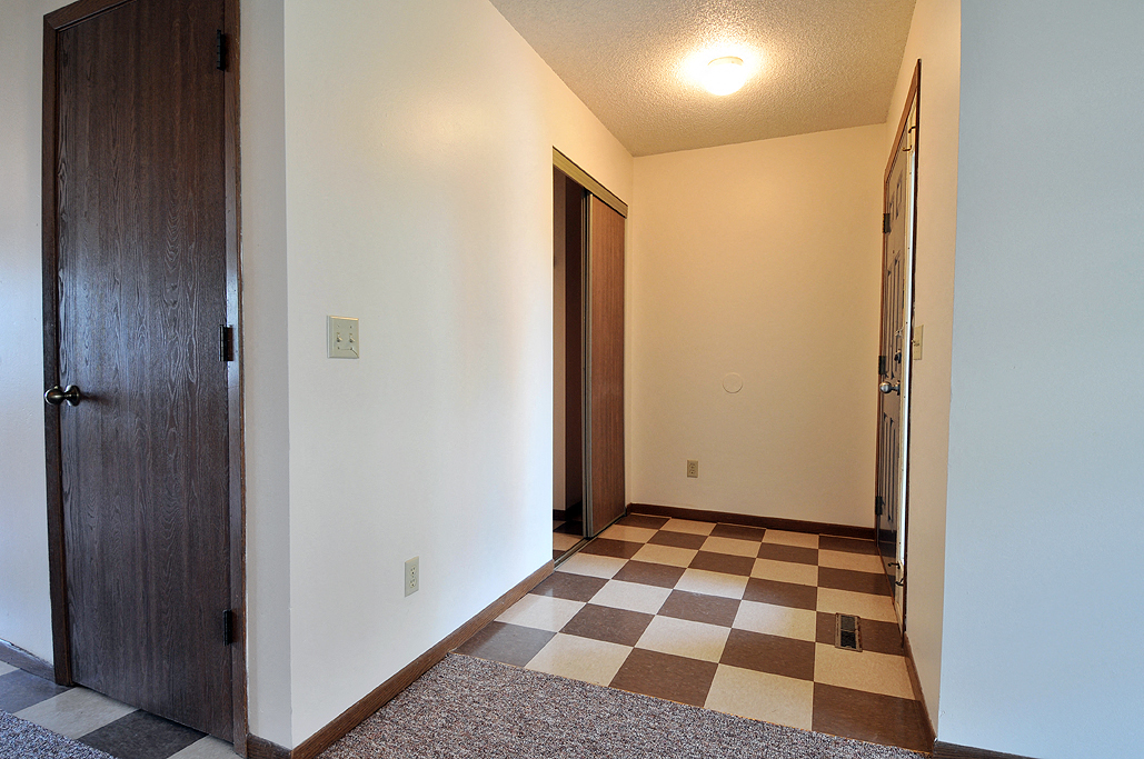 Hamline Park Apartments, 1525G Charles Ave, St. Paul, MN RentCafe